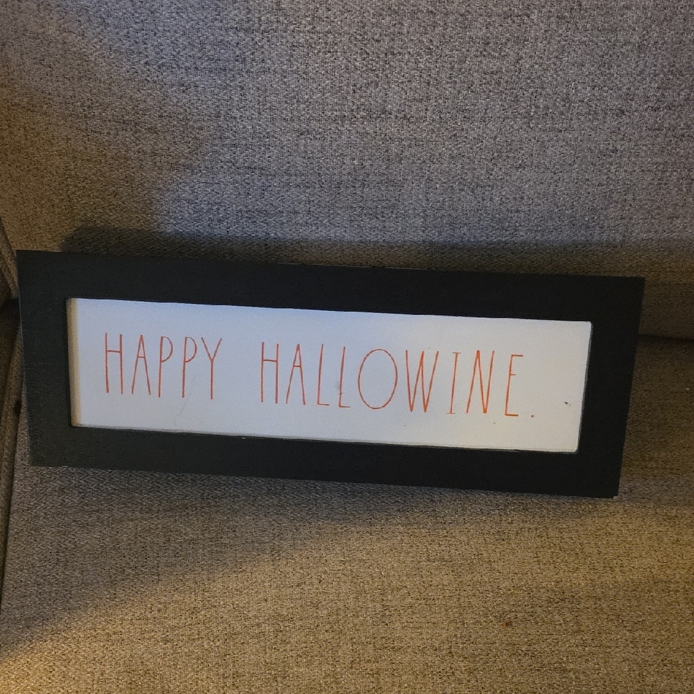 Rae Dunn Hallowine Sign